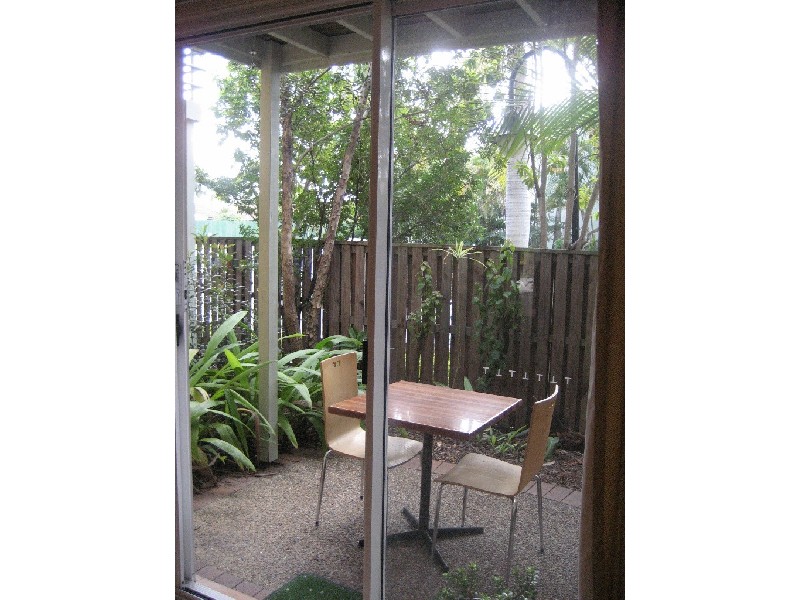 138/215 Cottesloe Drive, Mermaid Waters QLD 4218