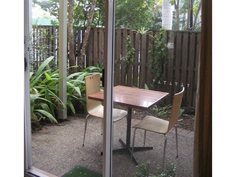 138/215 Cottesloe Drive, Mermaid Waters QLD 4218