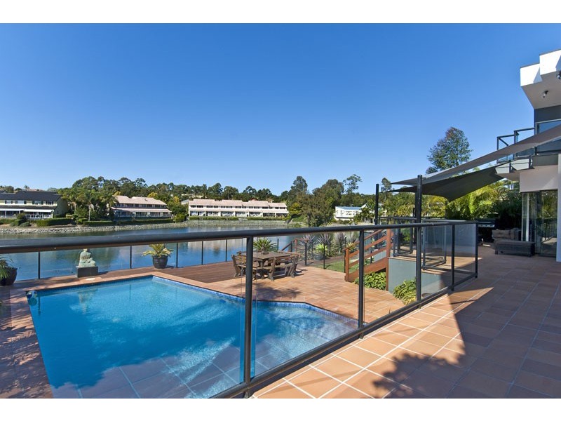 27 Tullamarine Drive, Robina QLD 4226