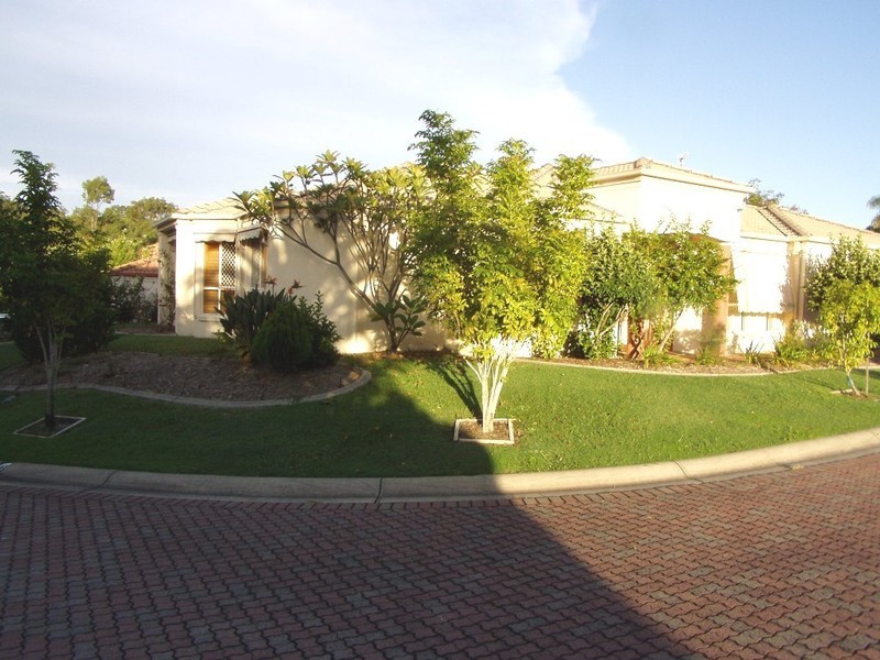 2 Millswood Close, Robina QLD 4226