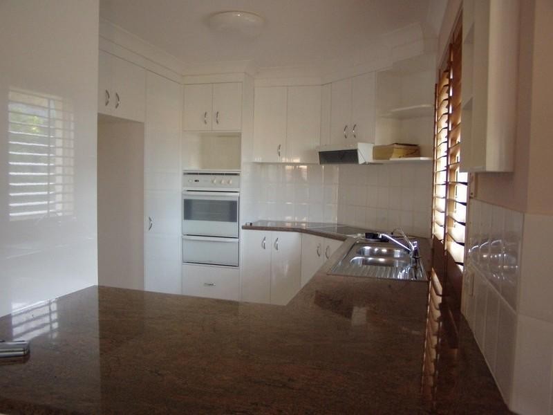 2 Millswood Close, Robina QLD 4226