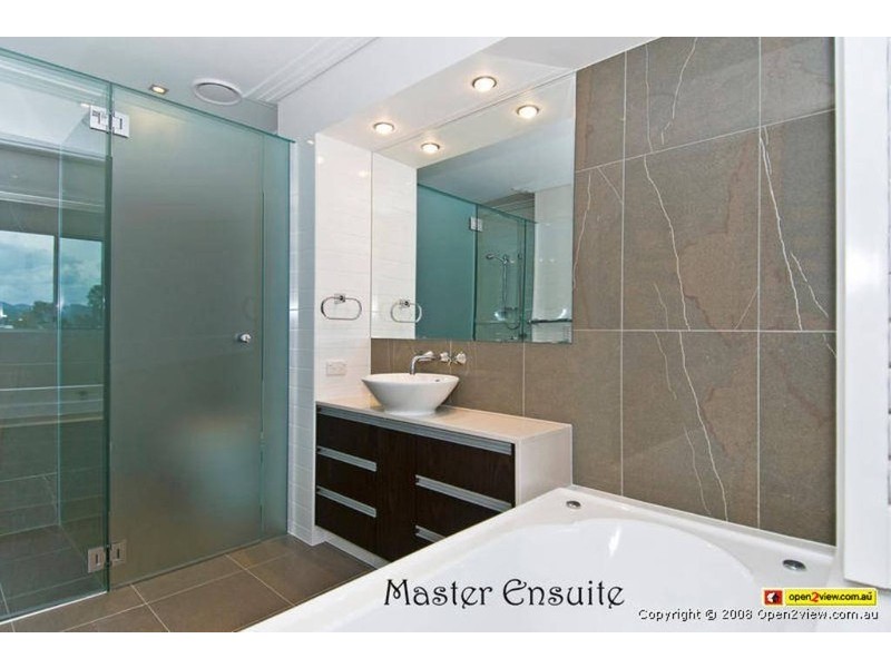 Varsity Lakes QLD 4227