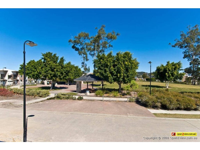 3/18 Menton Avenue, Varsity Lakes QLD 4227