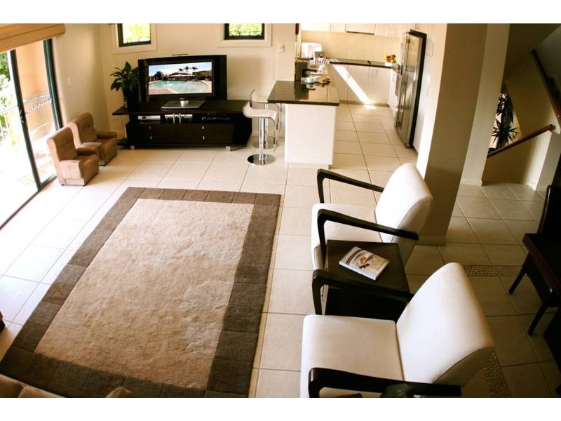 11/117 Palm Meadows Drive, Carrara QLD 4211