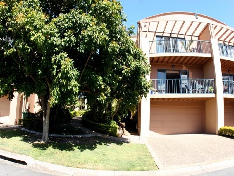 11/117 Palm Meadows Drive, Carrara QLD 4211