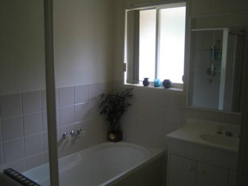 3 Sharscay Close, Burleigh Heads QLD 4220