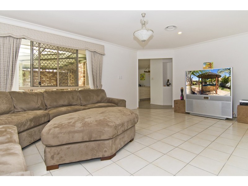 12 Bushlark Street, Varsity Lakes QLD 4227