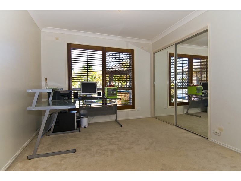 12 Bushlark Street, Varsity Lakes QLD 4227