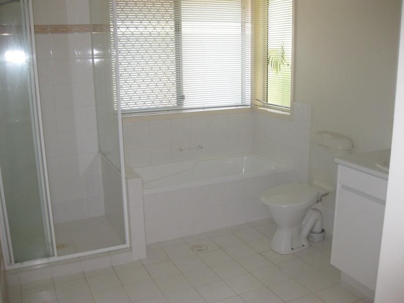 126/152 Palm Meadows Drive, Carrara QLD 4211