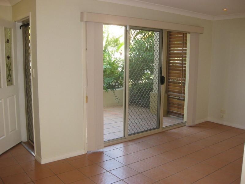 126/152 Palm Meadows Drive, Carrara QLD 4211