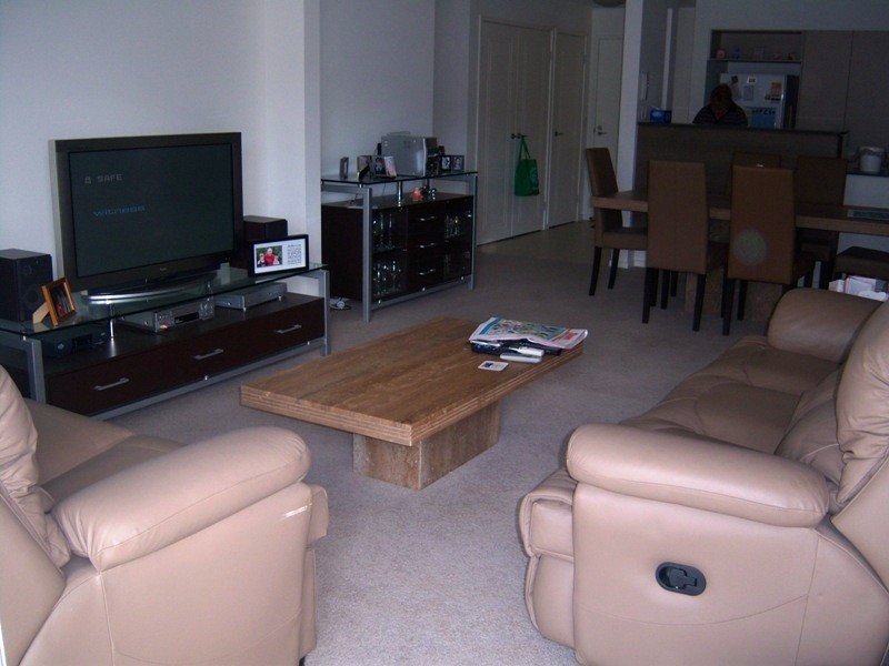 2/15 Laver Drive, Robina QLD 4226