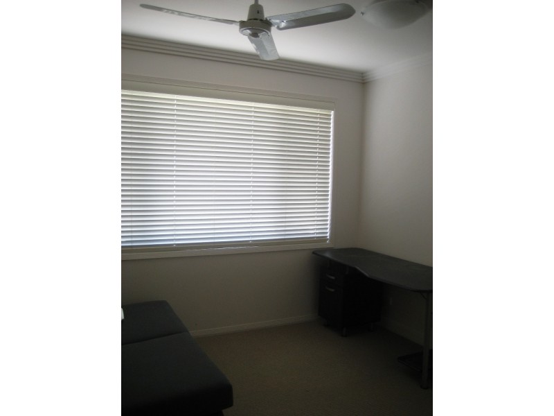 24 Market Square 201 Varsity Parade, Varsity Lakes QLD 4227