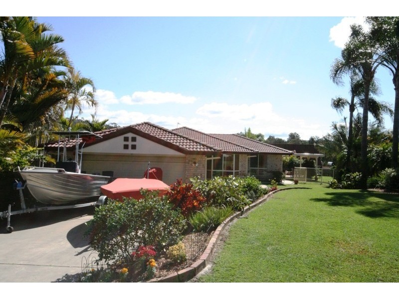42 Merridown Drive, Merrimac QLD 4226