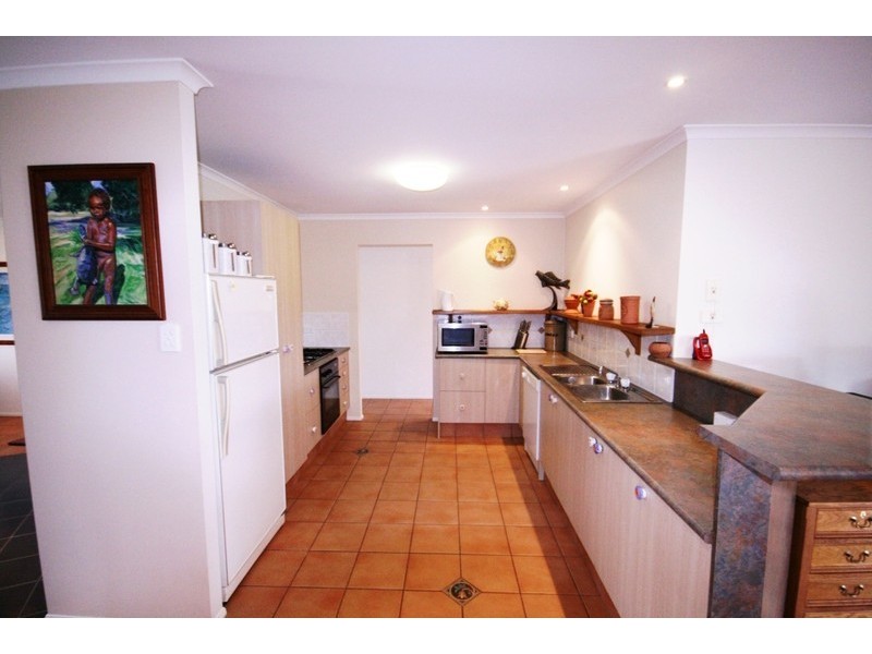 42 Merridown Drive, Merrimac QLD 4226