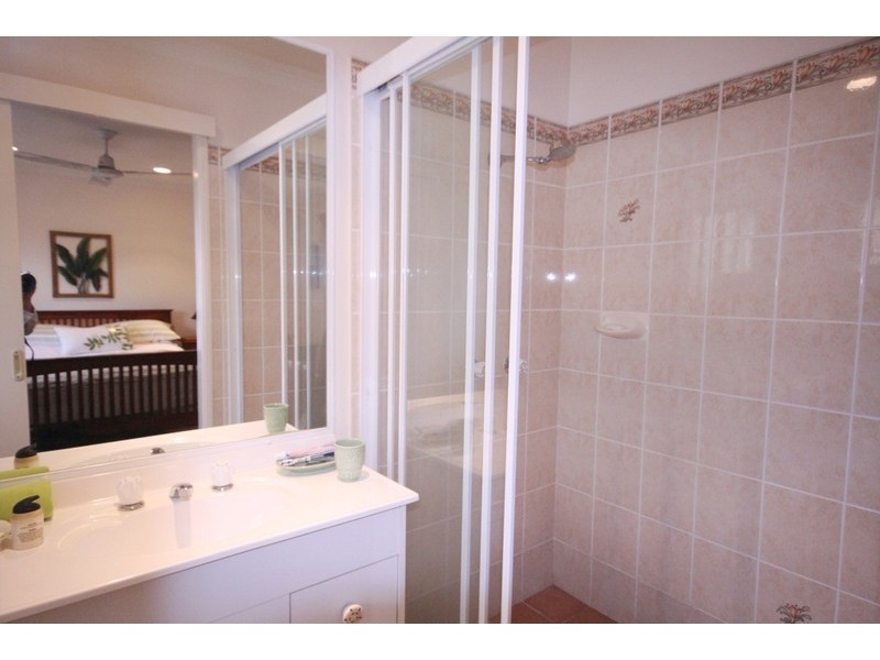 42 Merridown Drive, Merrimac QLD 4226