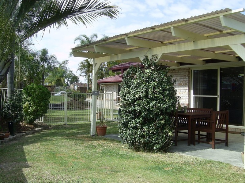 42 Merridown Drive, Merrimac QLD 4226