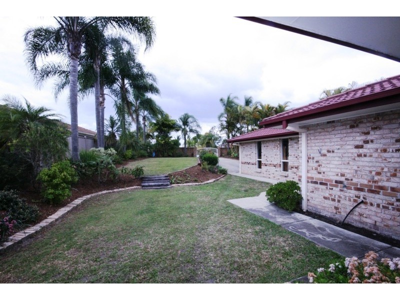 42 Merridown Drive, Merrimac QLD 4226