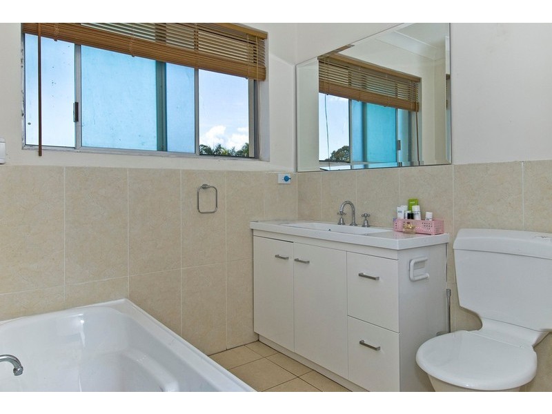 295 Ashmore Road, Benowa QLD 4217