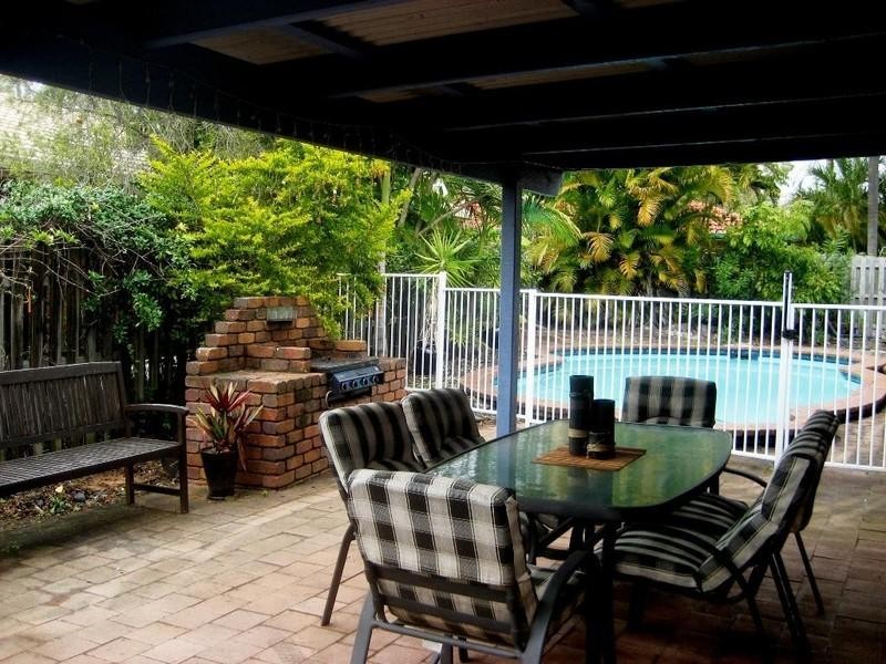 2 Mosman Road, Robina QLD 4226