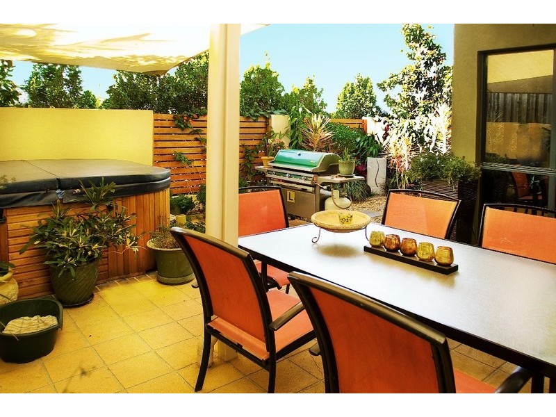 3/15 Gerona Circuit, Varsity Lakes QLD 4227