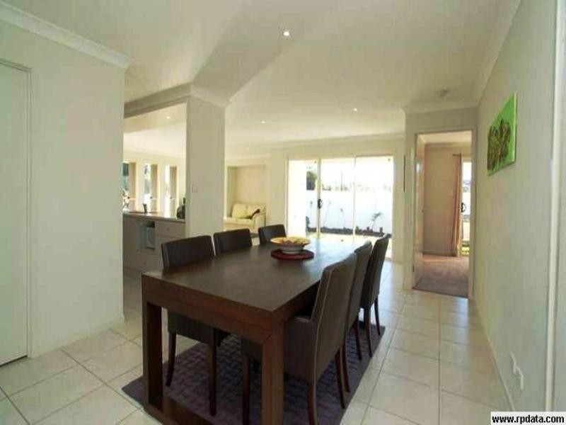 2/15 Aquarius Street, Reedy Creek QLD 4227