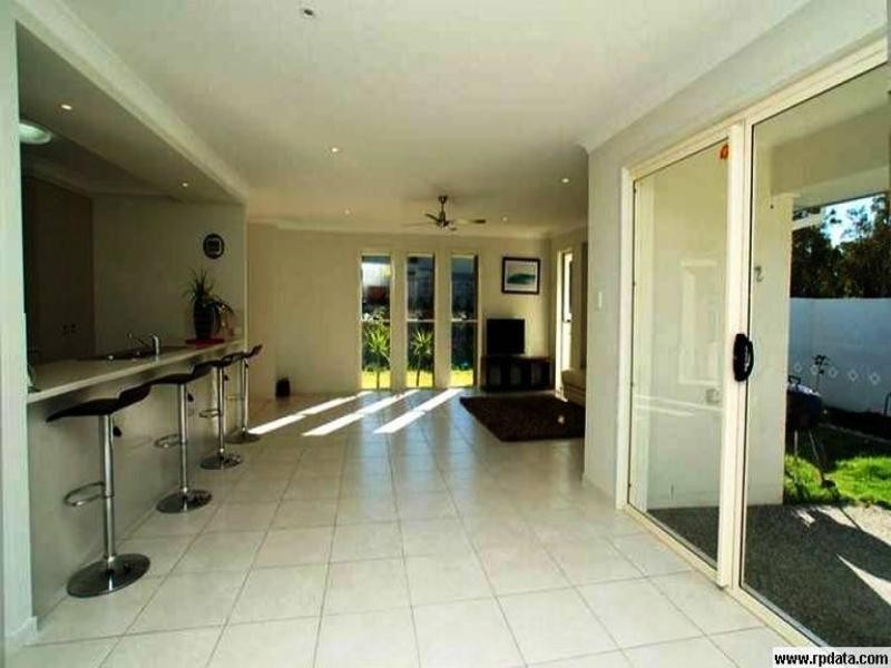 2/15 Aquarius Street, Reedy Creek QLD 4227