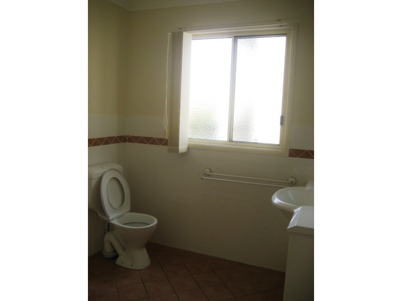 2/10 Miami Shore Pde  Miami, Miami QLD 4220