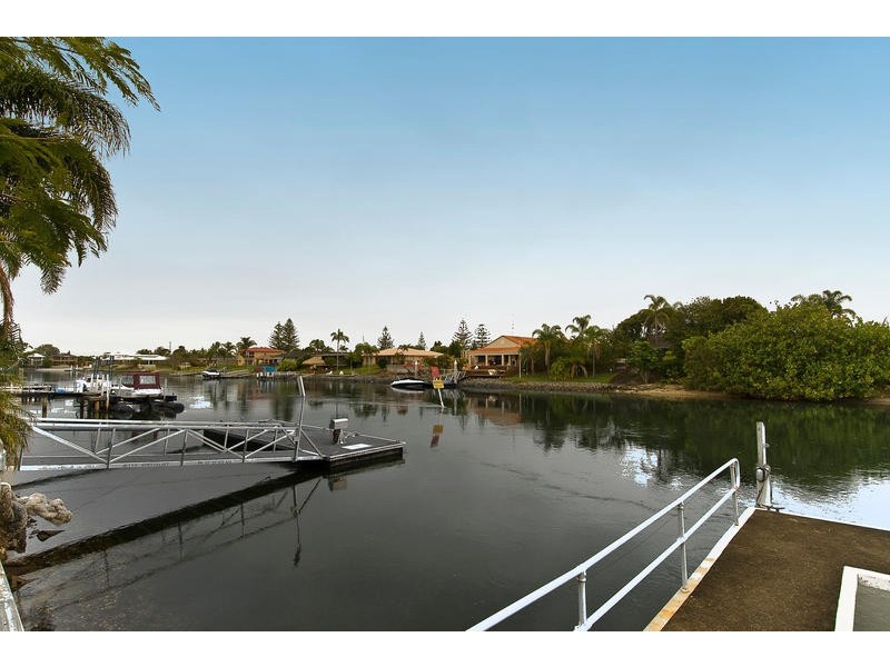 13 Savoy Drive, Broadbeach Waters QLD 4218