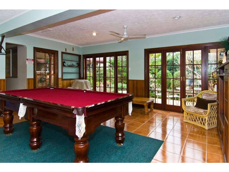 13 Savoy Drive, Broadbeach Waters QLD 4218