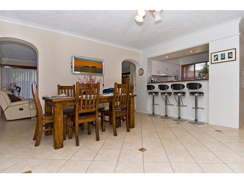 13 Savoy Drive, Broadbeach Waters QLD 4218