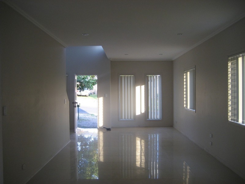 Varsity Lakes QLD 4227