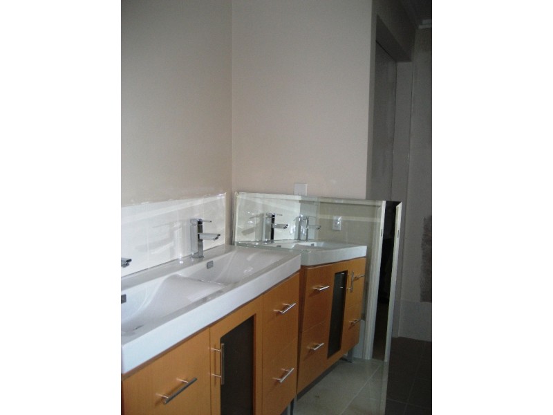 Varsity Lakes QLD 4227