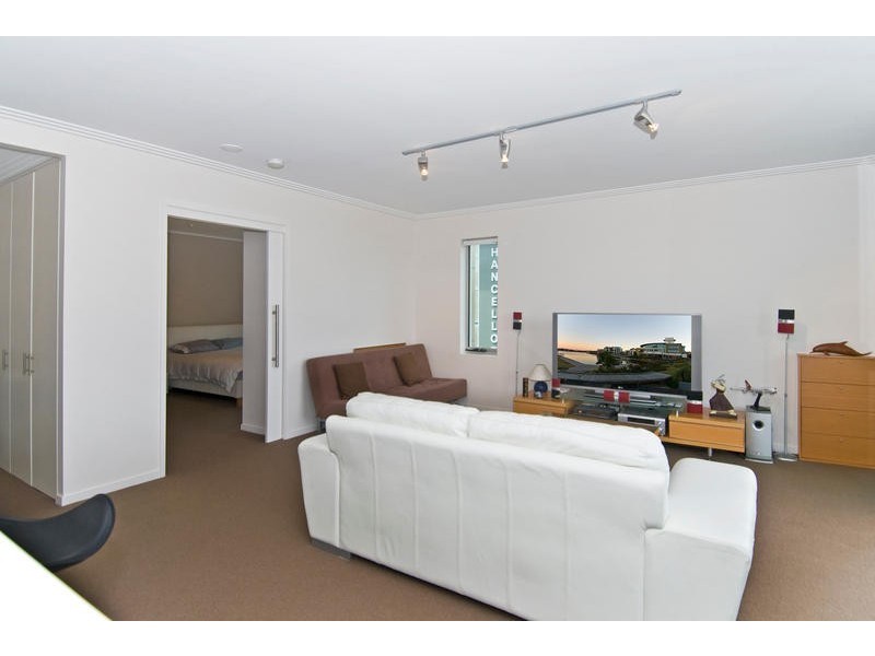 Varsity Lakes QLD 4227