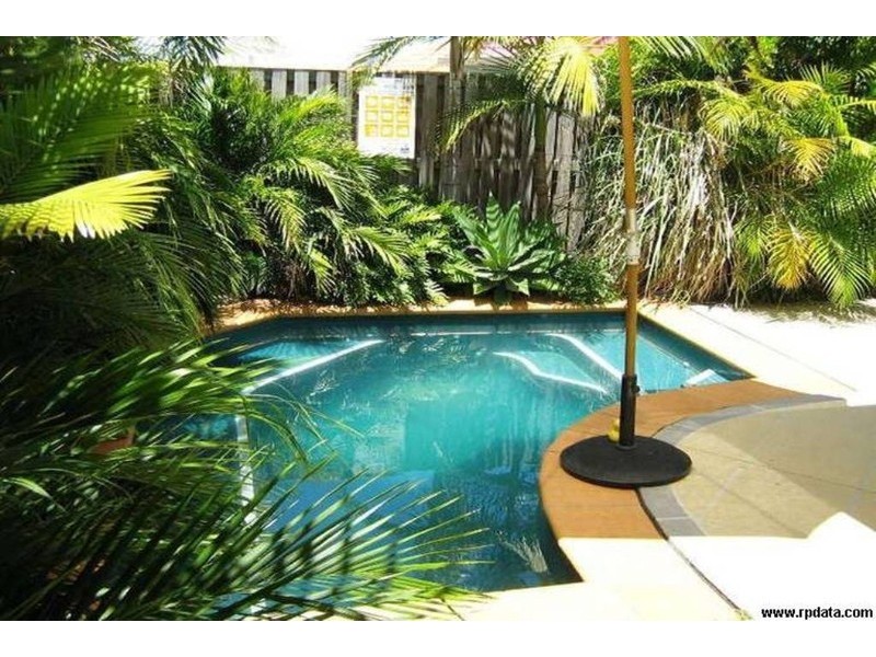 17 Magenta Drive, Varsity Lakes QLD 4227