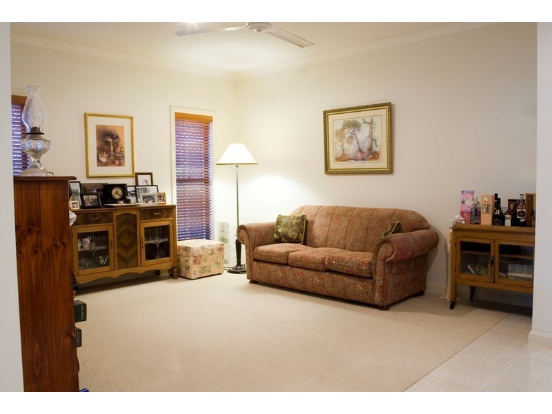 17 Magenta Drive, Varsity Lakes QLD 4227