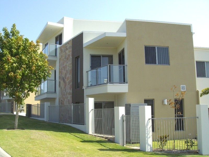 Varsity Lakes QLD 4227