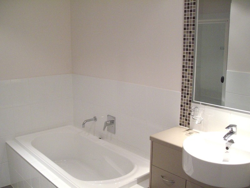 Varsity Lakes QLD 4227