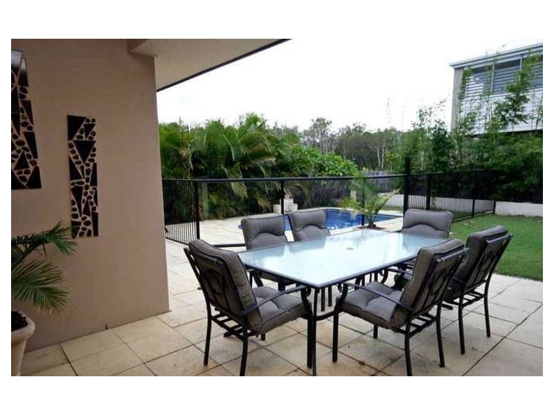 15 Montville Court, Varsity Lakes QLD 4227