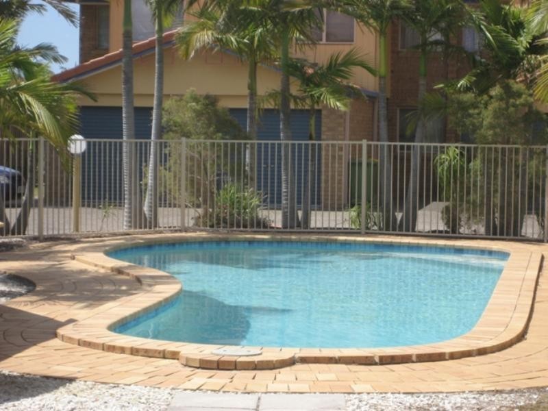 5/6 Lowood Court, Varsity Lakes QLD 4227