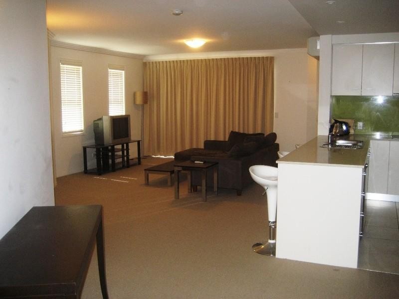 24/201 Market Square Varsity Parade, Varsity Lakes QLD 4227