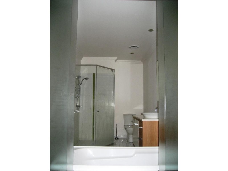 24/201 Market Square Varsity Parade, Varsity Lakes QLD 4227