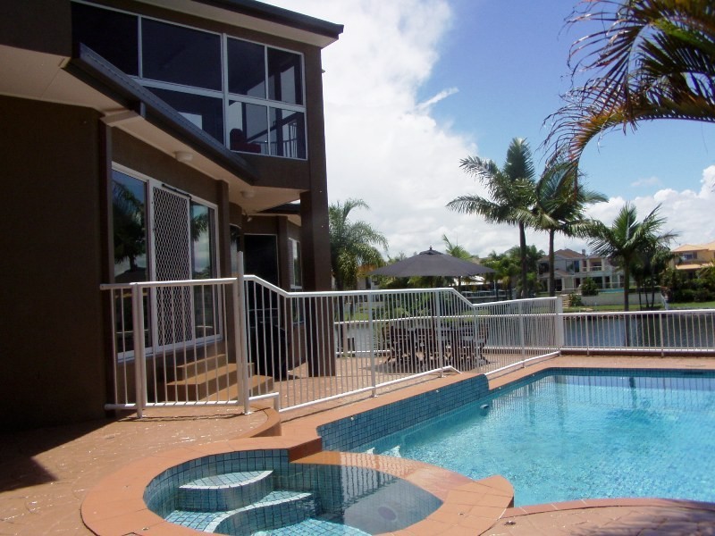 Robina QLD 4226