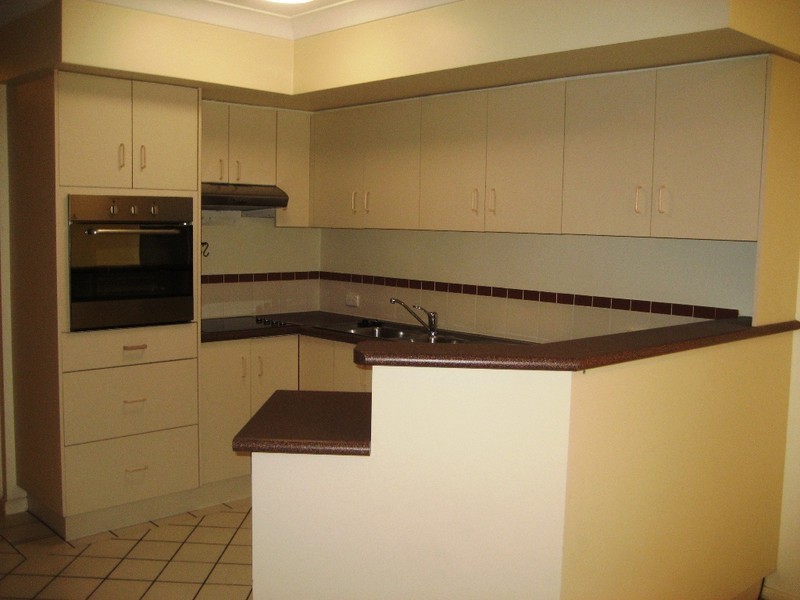 Clear Island Waters QLD 4226