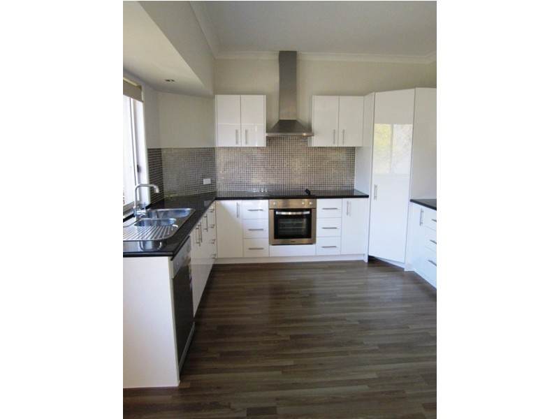 3/8 Alexandrina Drive, Varsity Lakes QLD 4227