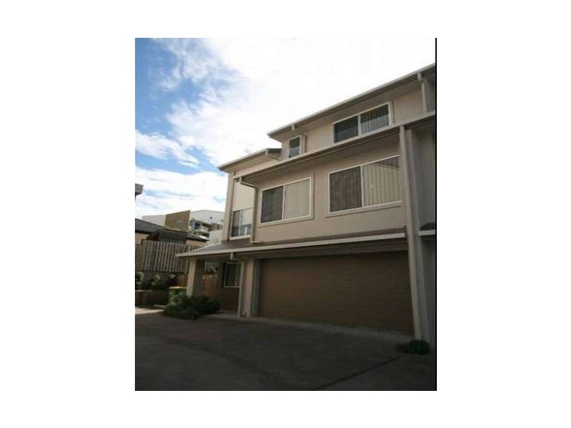 3/8 Alexandrina Drive, Varsity Lakes QLD 4227