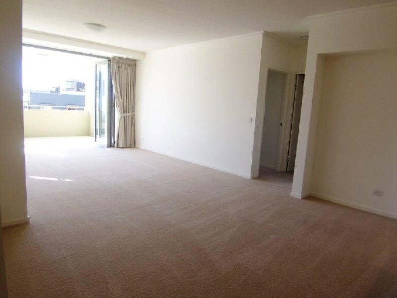 1/15 Laver Drv (UNDER APPLICATION), Robina QLD 4226