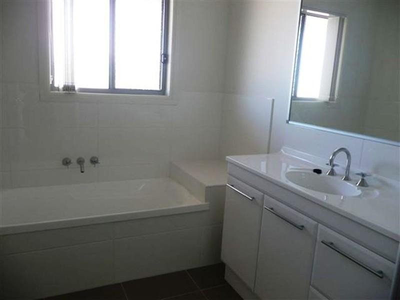 Varsity Lakes QLD 4227