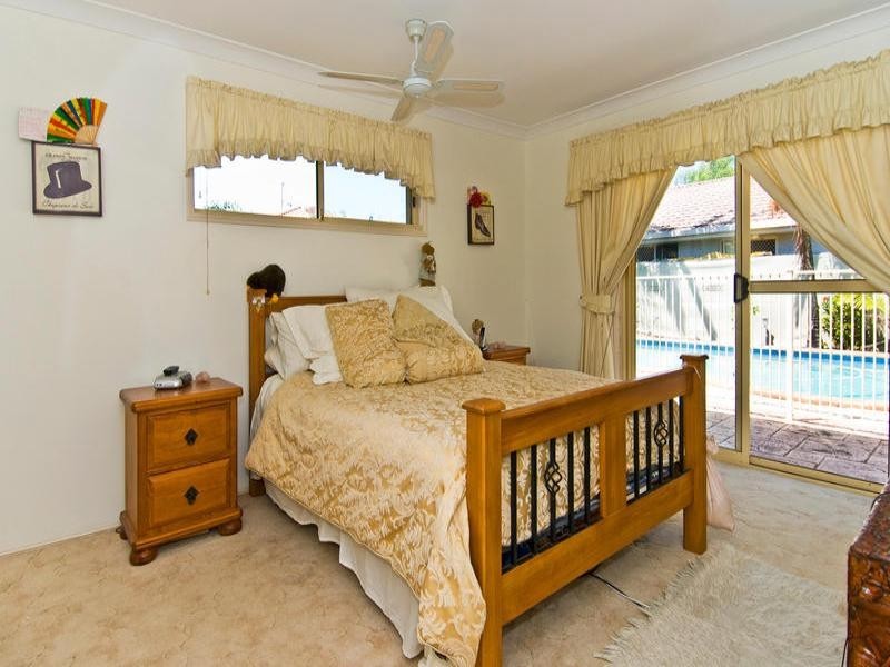 40 Camberwell Circuit, Robina QLD 4226