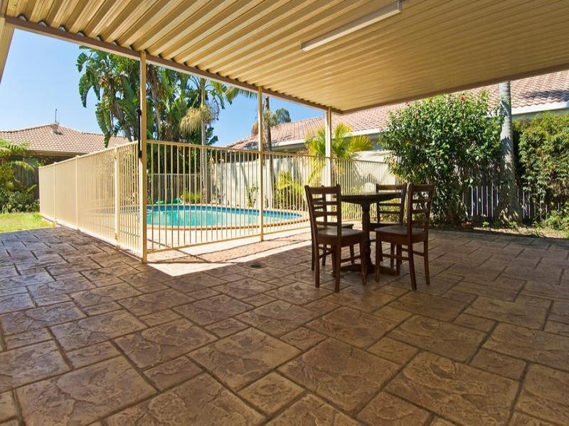 40 Camberwell Circuit, Robina QLD 4226