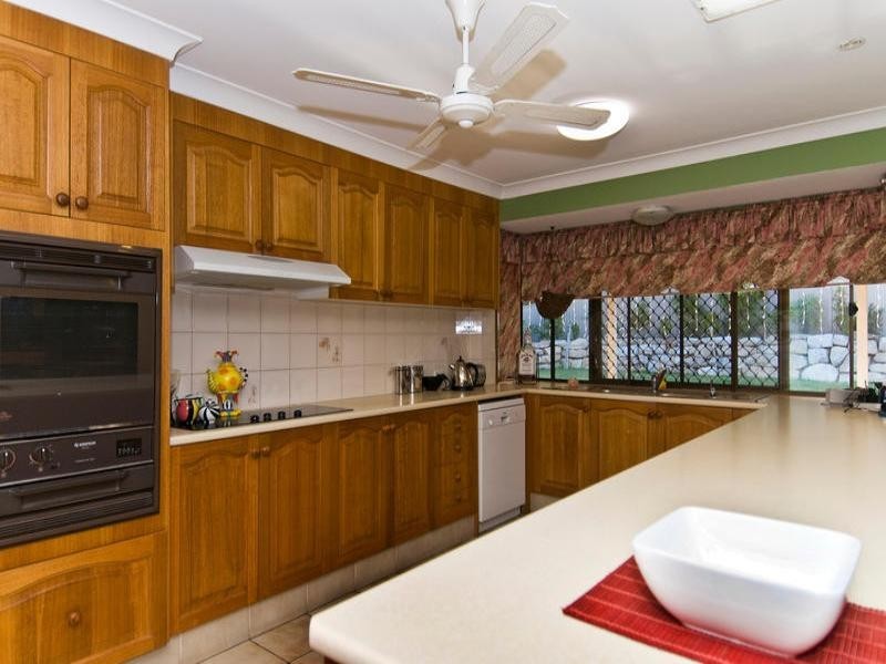 15 Glen Iris Place, Robina QLD 4226